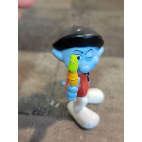 McDonald's painter peyo 2011 Smurf toy figure - Picture 2 of 6